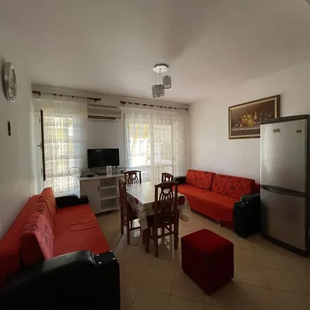 Durres, Golem, Mali Robit *