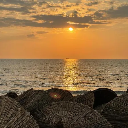 Durres, Golem, Mali Robit