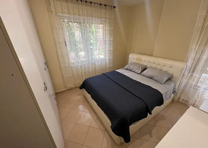 Durres, Golem, Mali Robit Lägenhet